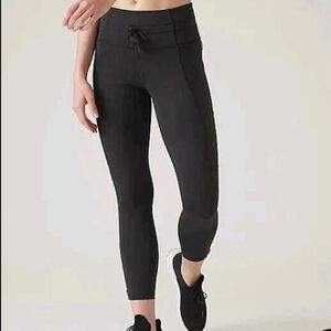 🌼Athleta Rainier Unbrushed Cargo 7/8 Tight